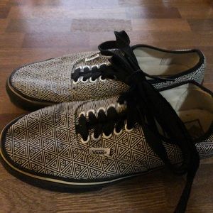 Van’s Black & White Canvas Sneakers (sz 8.5)